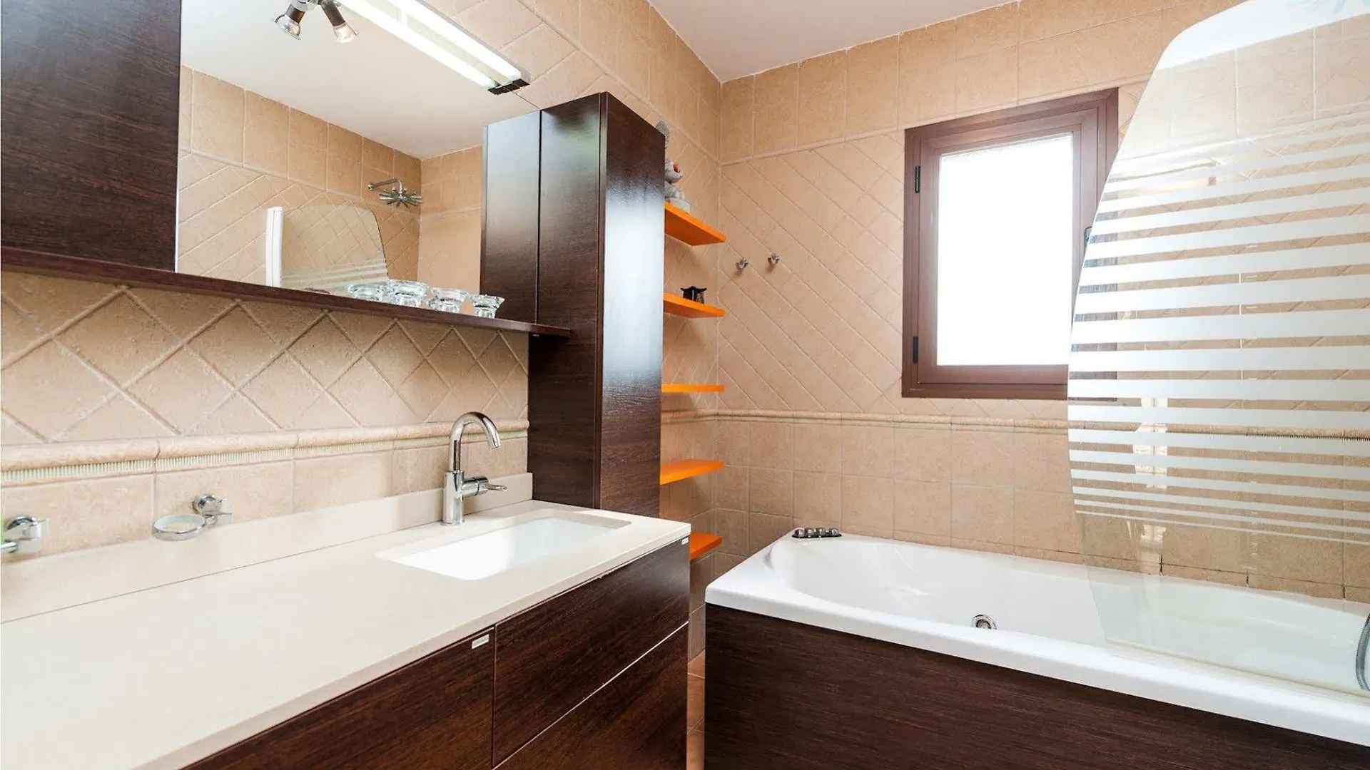 Casa Llorenc Manacor  0*, Manacor (Mallorca) Spain
